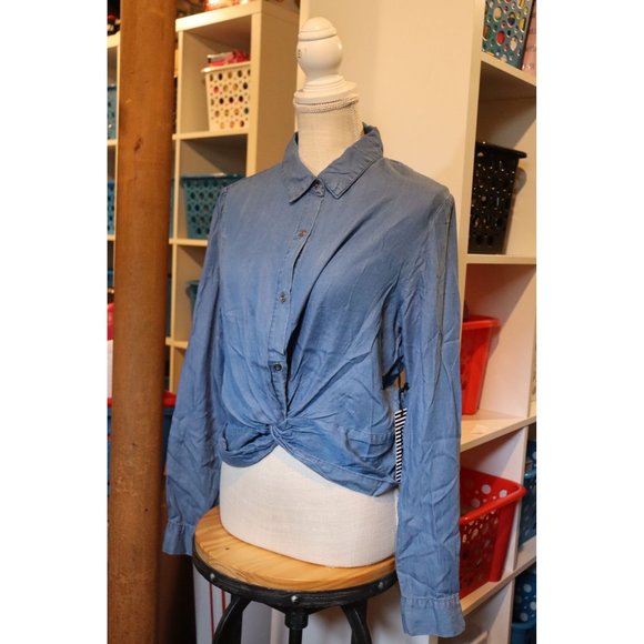 Haute Monde Jeans Top Blouse Size Large NWT - Picture 1 of 6
